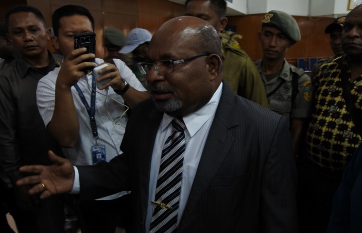 Gubernur Minta Masyarakat Yakin Papua Tetap Gelar PON